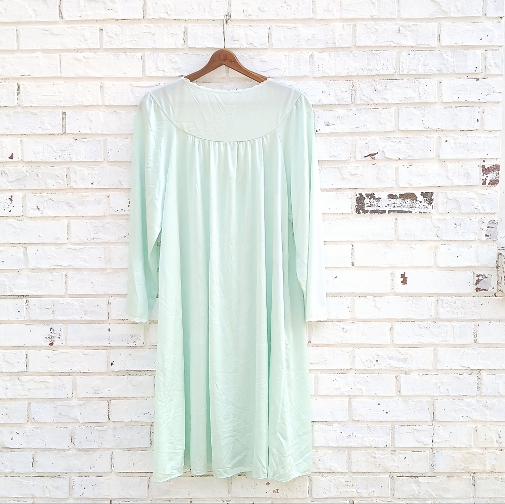 Vintage Shadowline Nightgown Size Medium - Picture 6 of 8